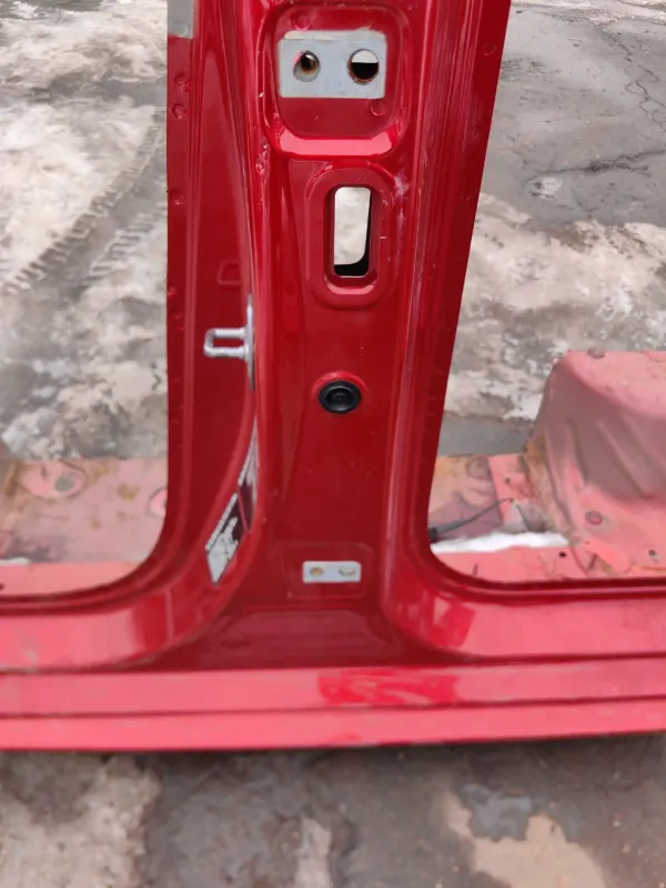 Порог с центральной стойкой