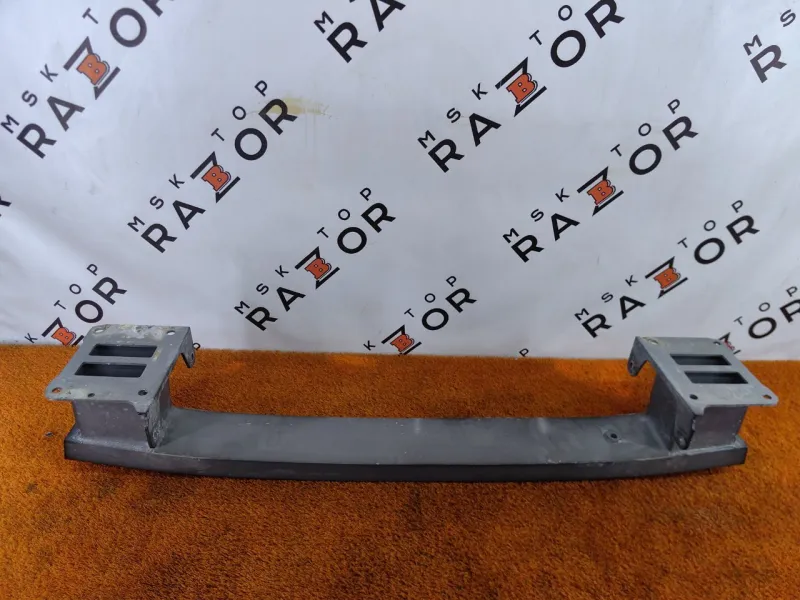 Усилитель бампера