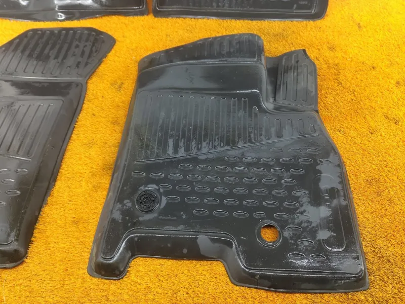 Коврики салона