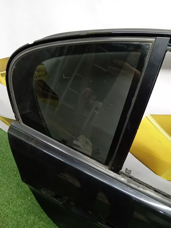 Дверь BMW 3-Series 2008 41007203648 E90, задняя правая