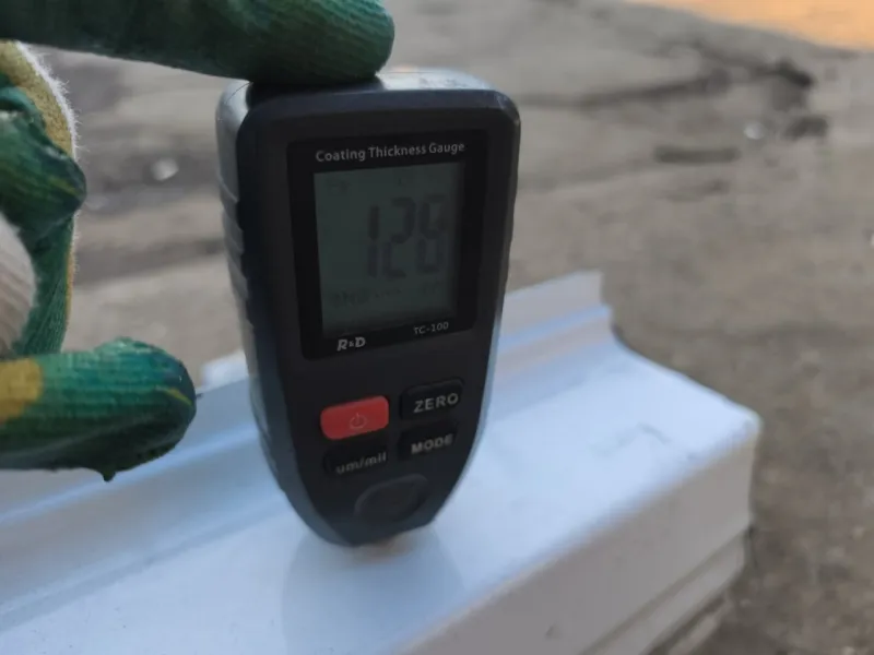 Порог с центральной стойкой