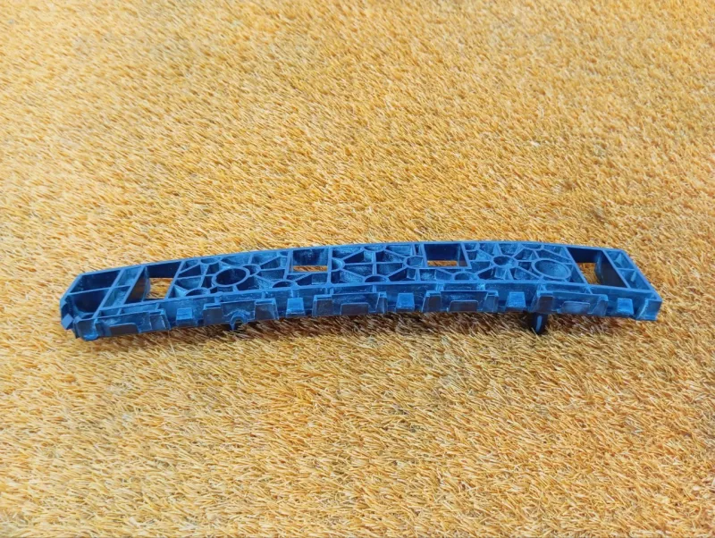 Крепление бампера