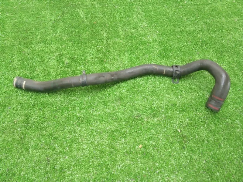 Патрубок отопителя