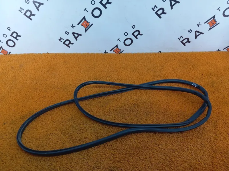 Уплотнитель двери