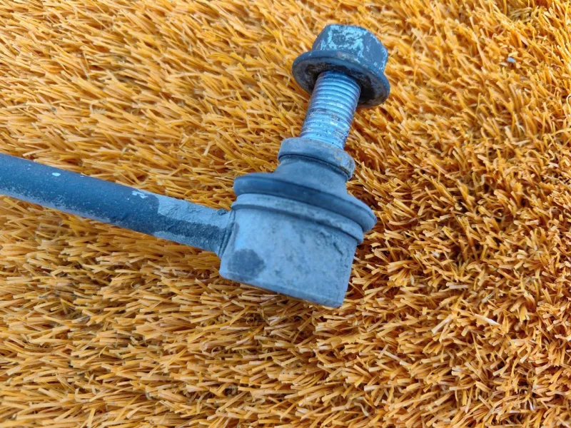 Стойка стабилизатора