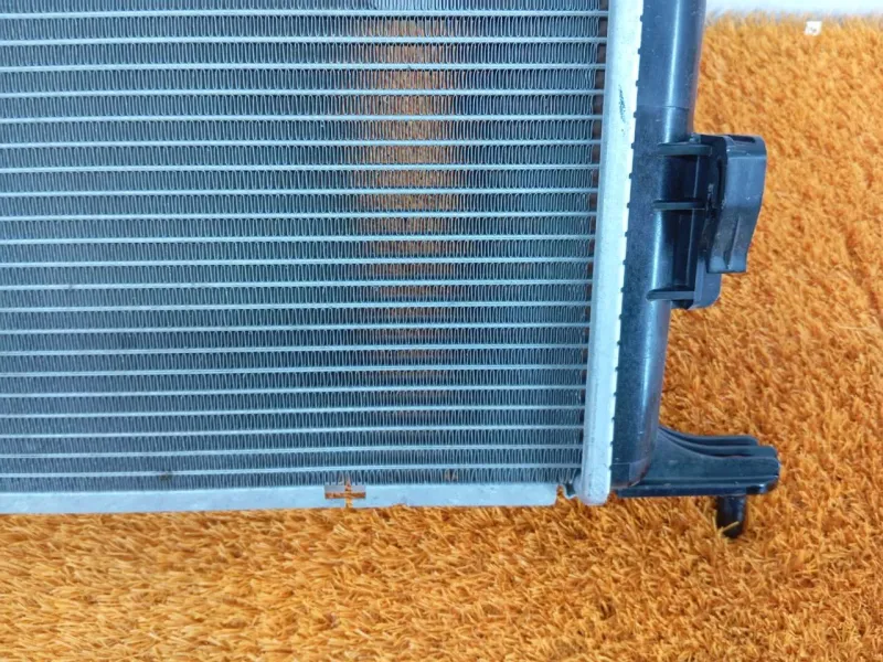 Радиатор двигателя