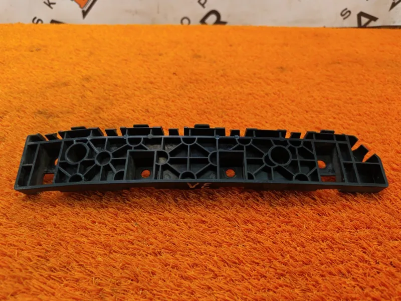 Крепление бампера