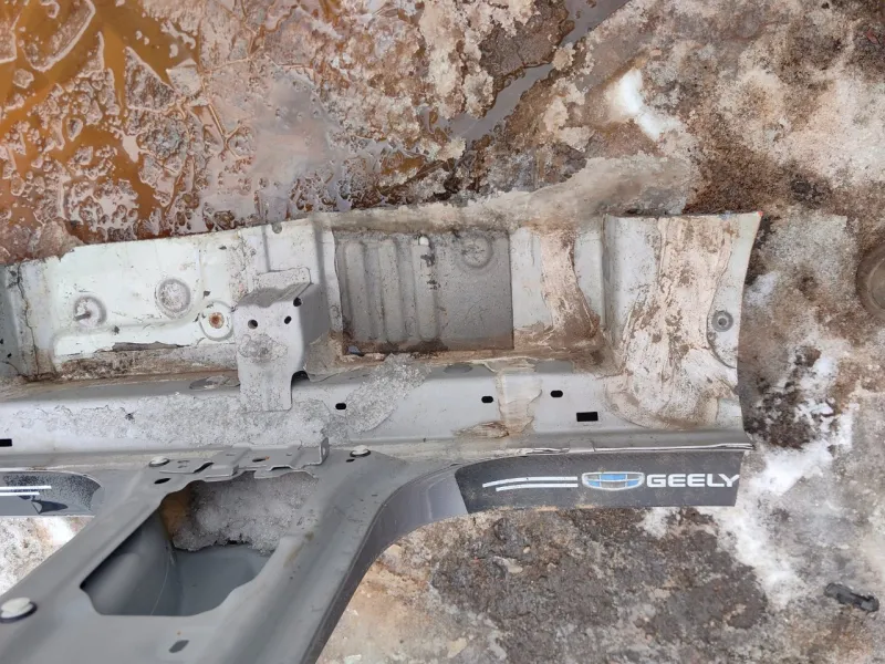 Порог с центральной стойкой