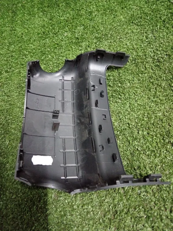 Кожух рулевой колонки