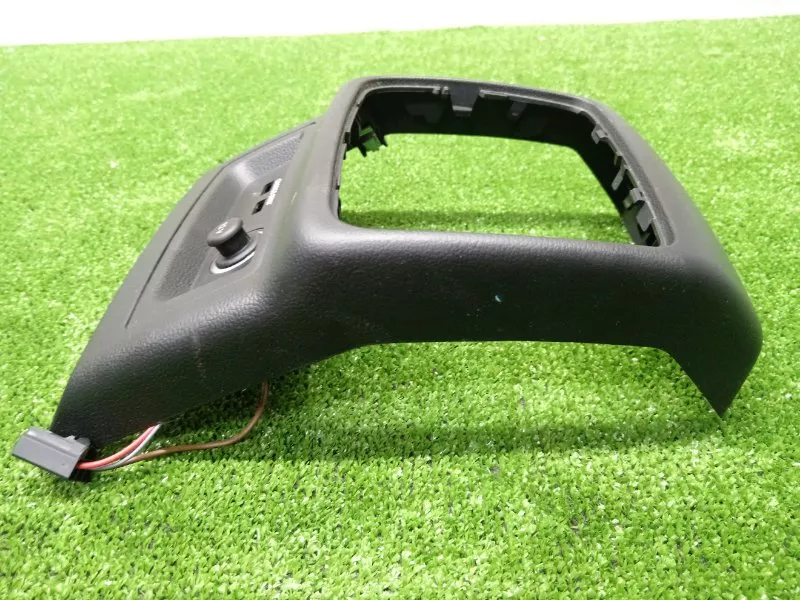 Накладка консоли