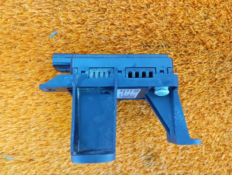 Датчик слепых зон Chery Tiggo 8 Pro 2023 704000633AA SQRF4J16C