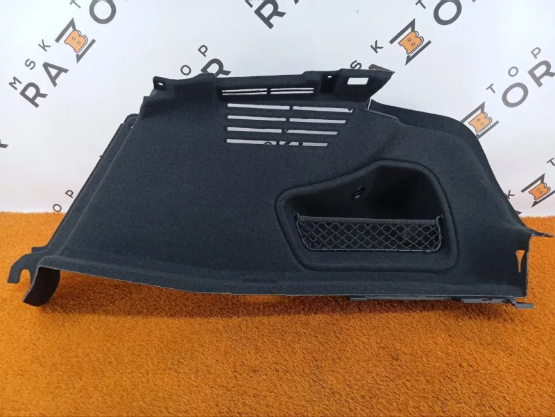 Обшивка багажника