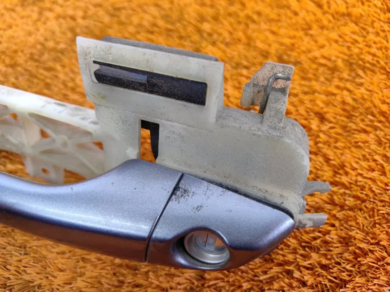 Ручка двери внешняя