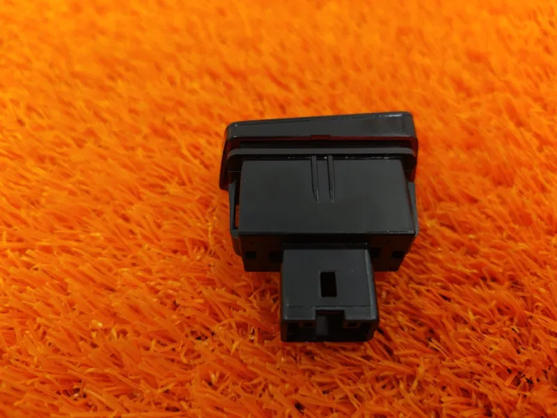 Кнопка аварийной сигнализации