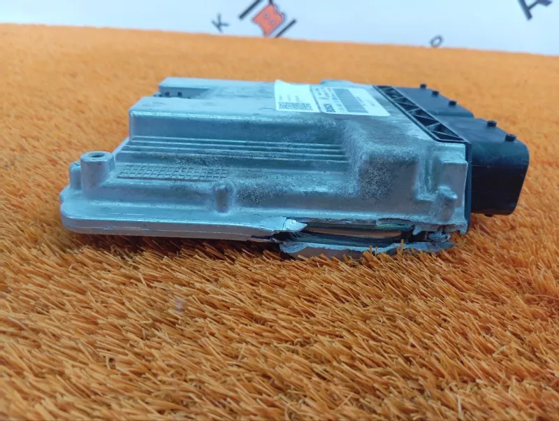 Блок управления двигателем