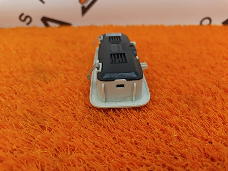 Плафон салона