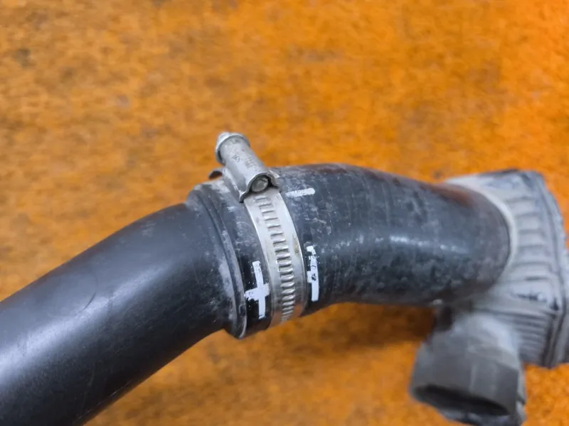 Патрубок интеркулера