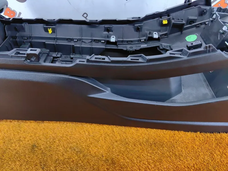 Консоль центральная