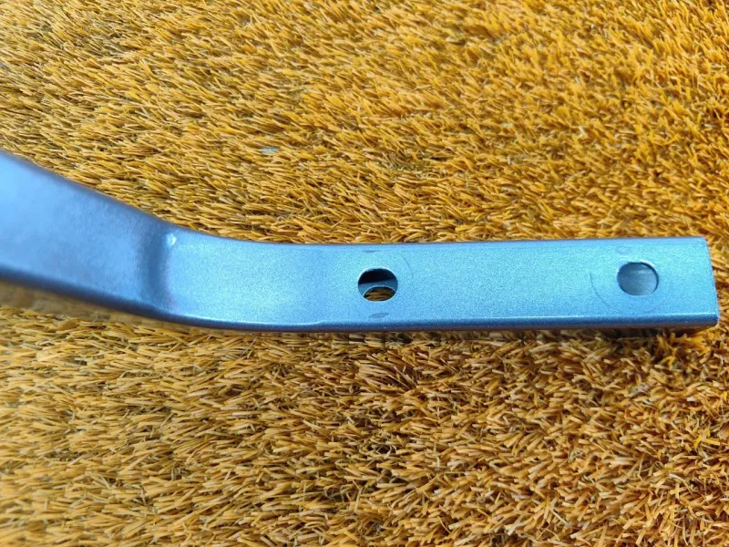 Петля багажника