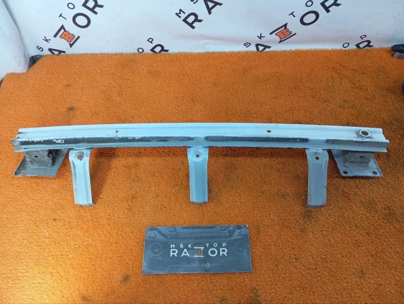 Усилитель бампера