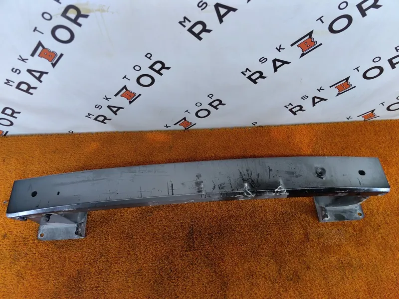 Усилитель бампера