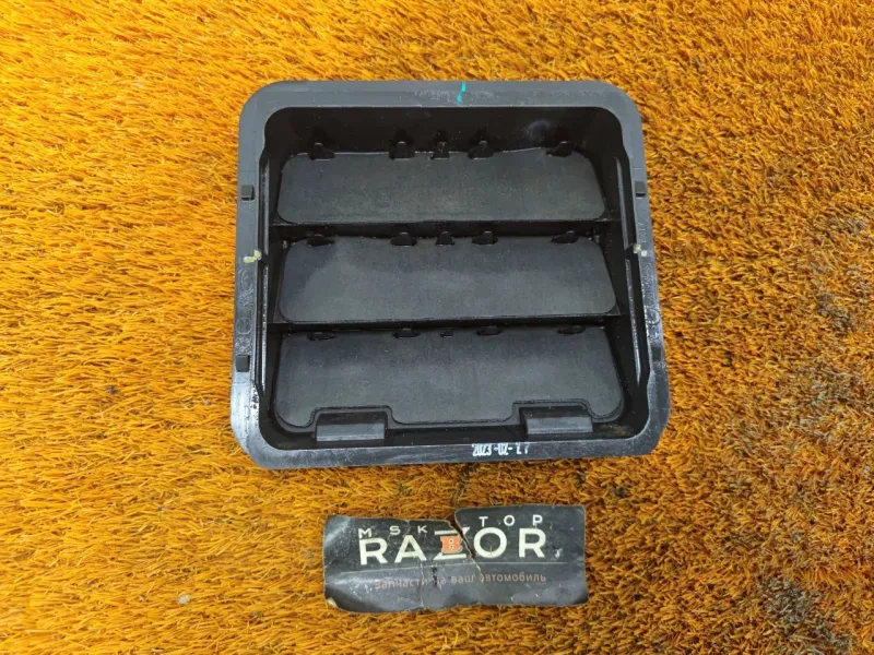 Решетка вентиляционная