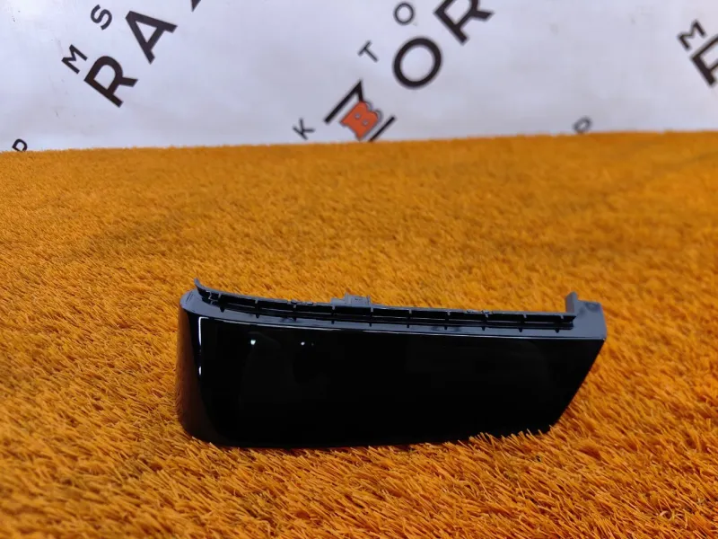 Накладка кузова