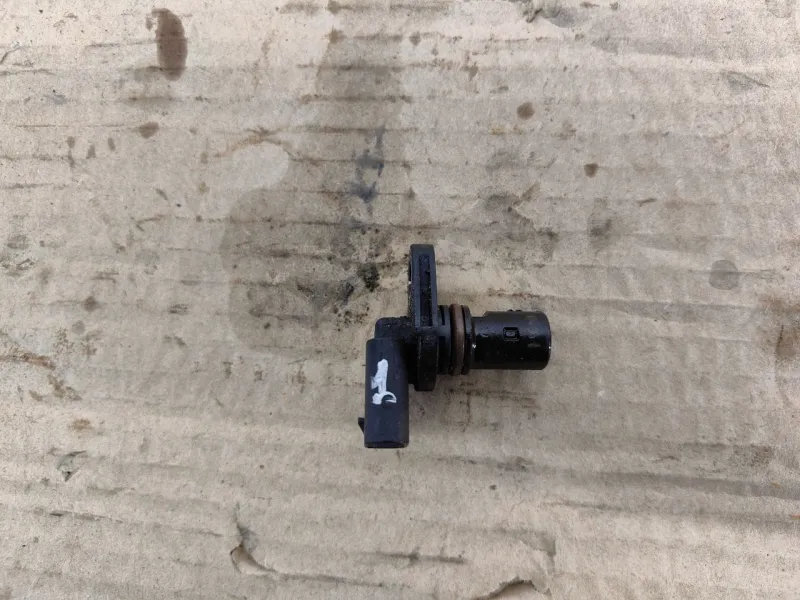 Датчик положения распредвала