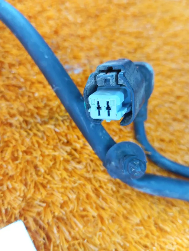 Проводка датчика ABS