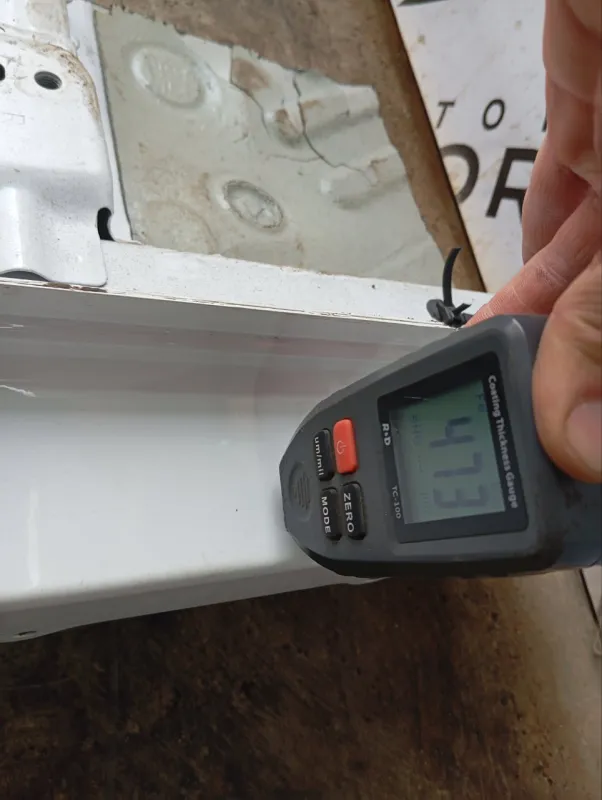 Порог с центральной стойкой