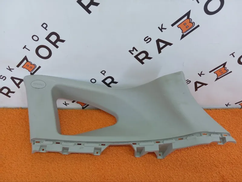 Накладка на стойку кузова