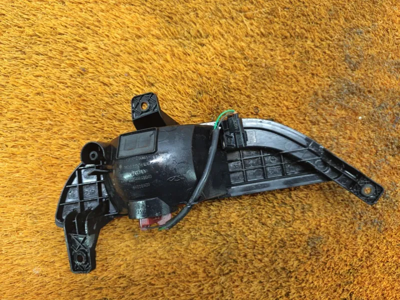 Фонарь противотуманный