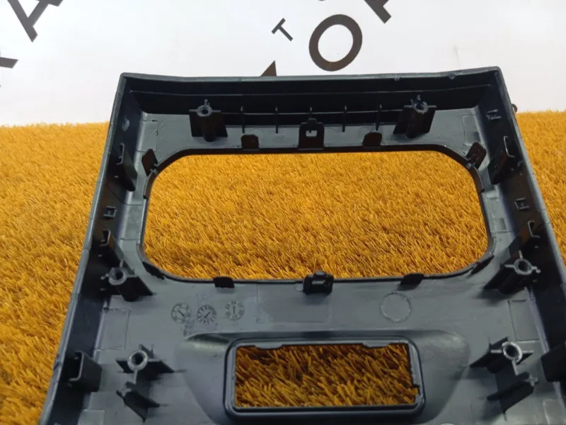 Накладка центральной консоли