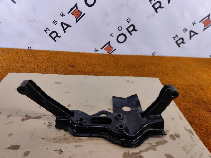 Кронштейн редуктора