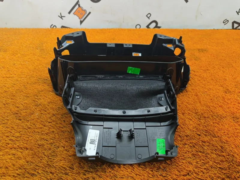 Кожух рулевой колонки