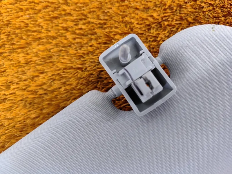 Козырек солнцезащитный