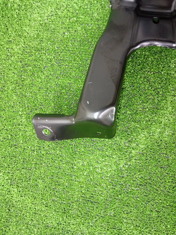 Крепление запасного колеса