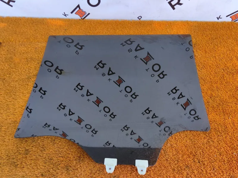 Стекло двери