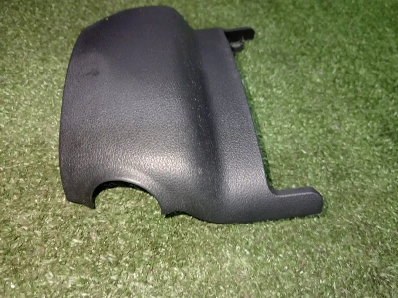 Кожух рулевой колонки