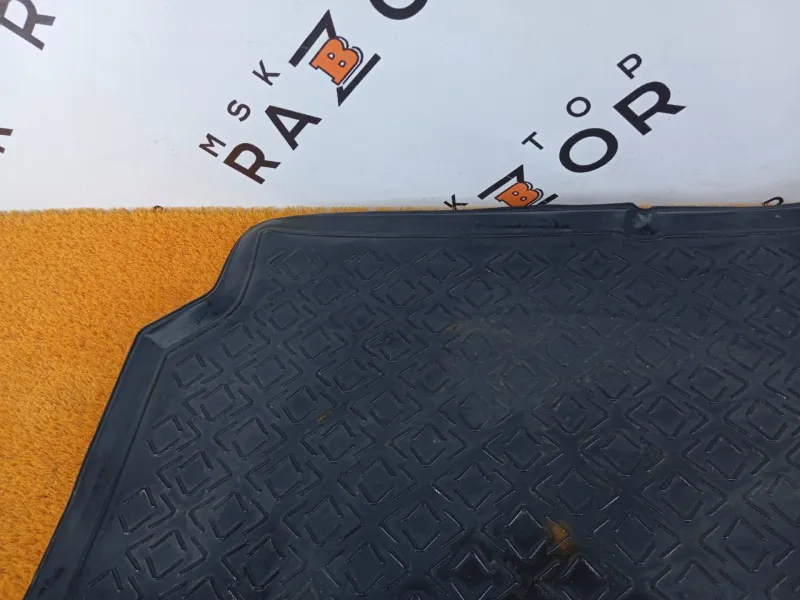 Коврик багажника