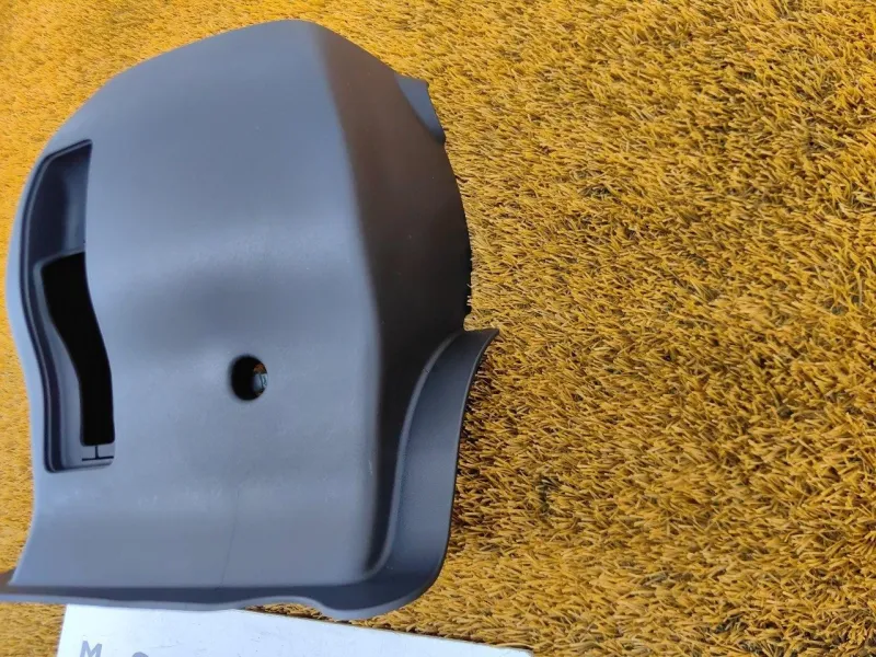 Кожух рулевой колонки