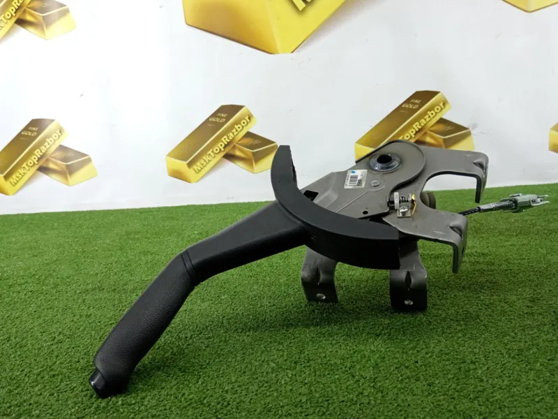 Рычаг стояночного тормоза