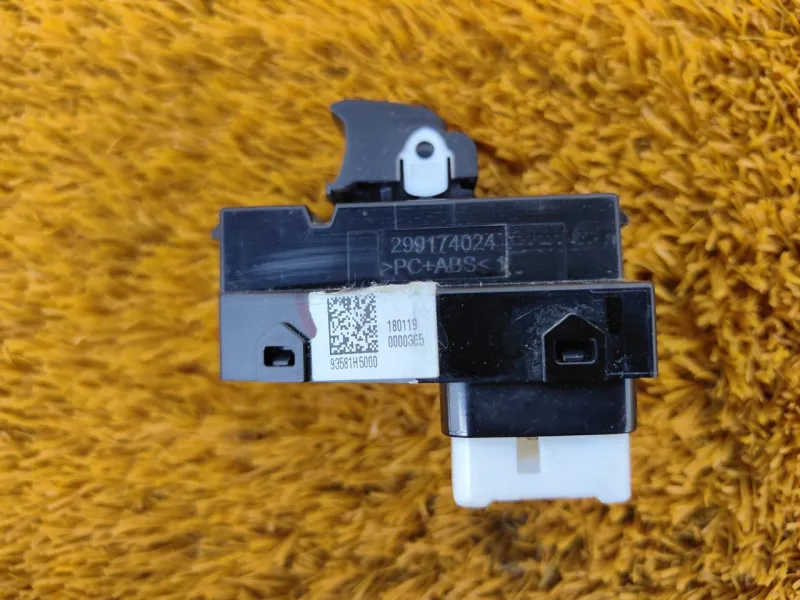 Кнопка стеклоподъемника