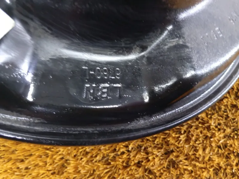 Кулак поворотный