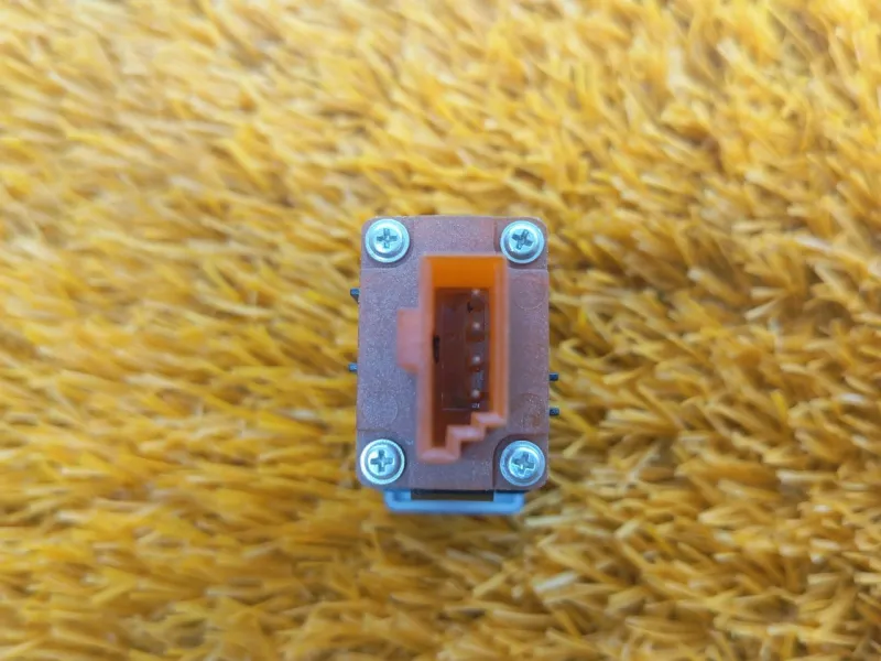 Кнопка багажника