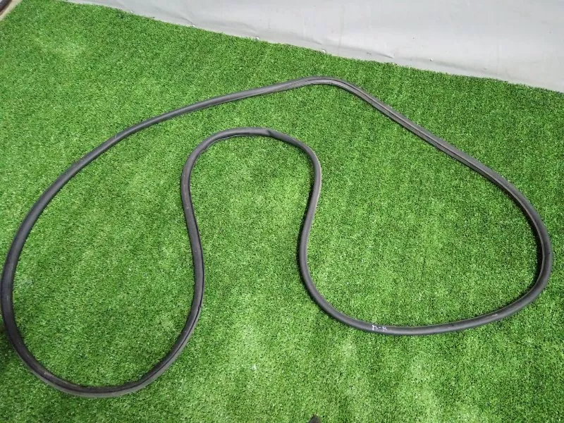 Уплотнитель двери