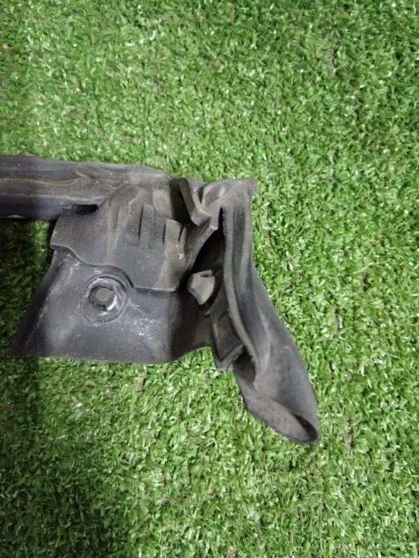 Уплотнитель стекла двери