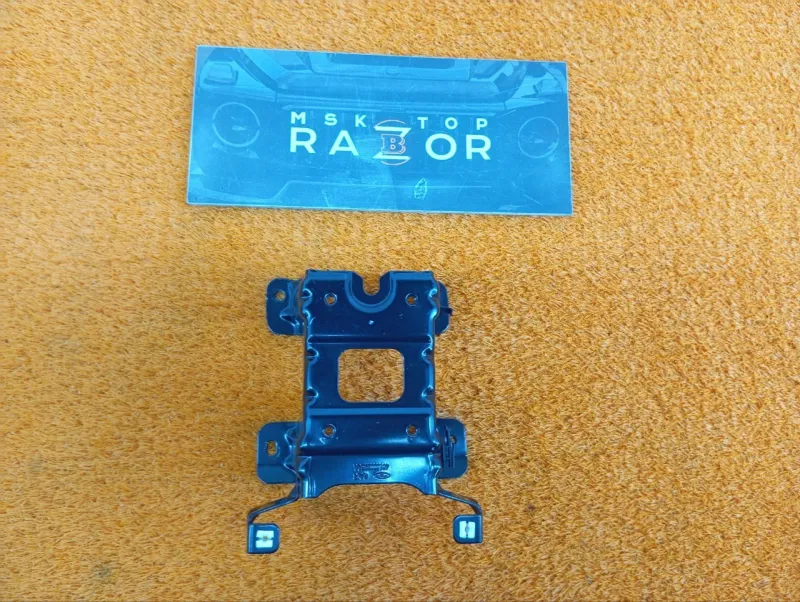 Кронштейн подлокотника