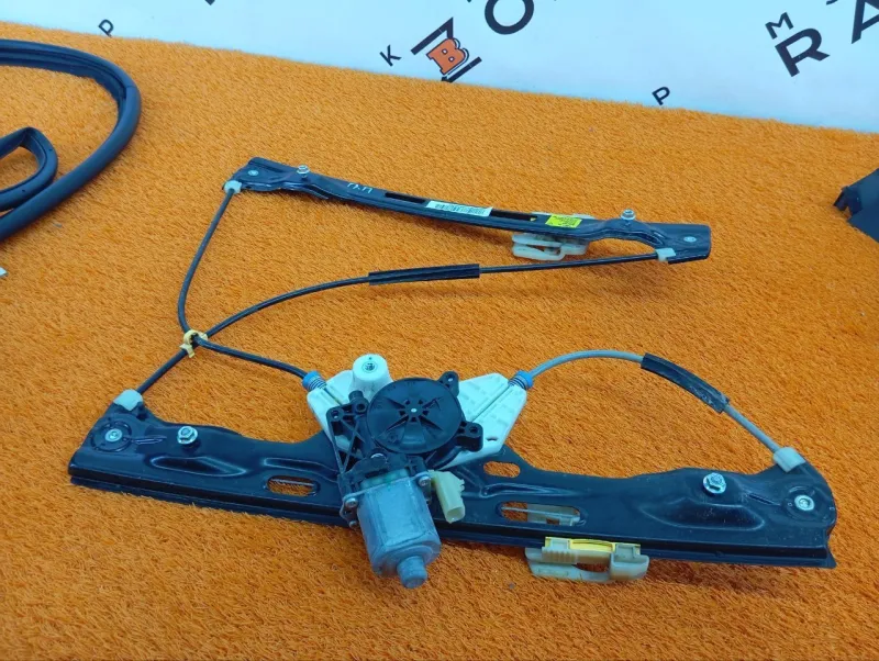 Стеклоподъемник