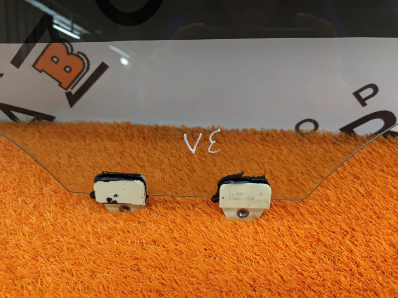 Стекло двери